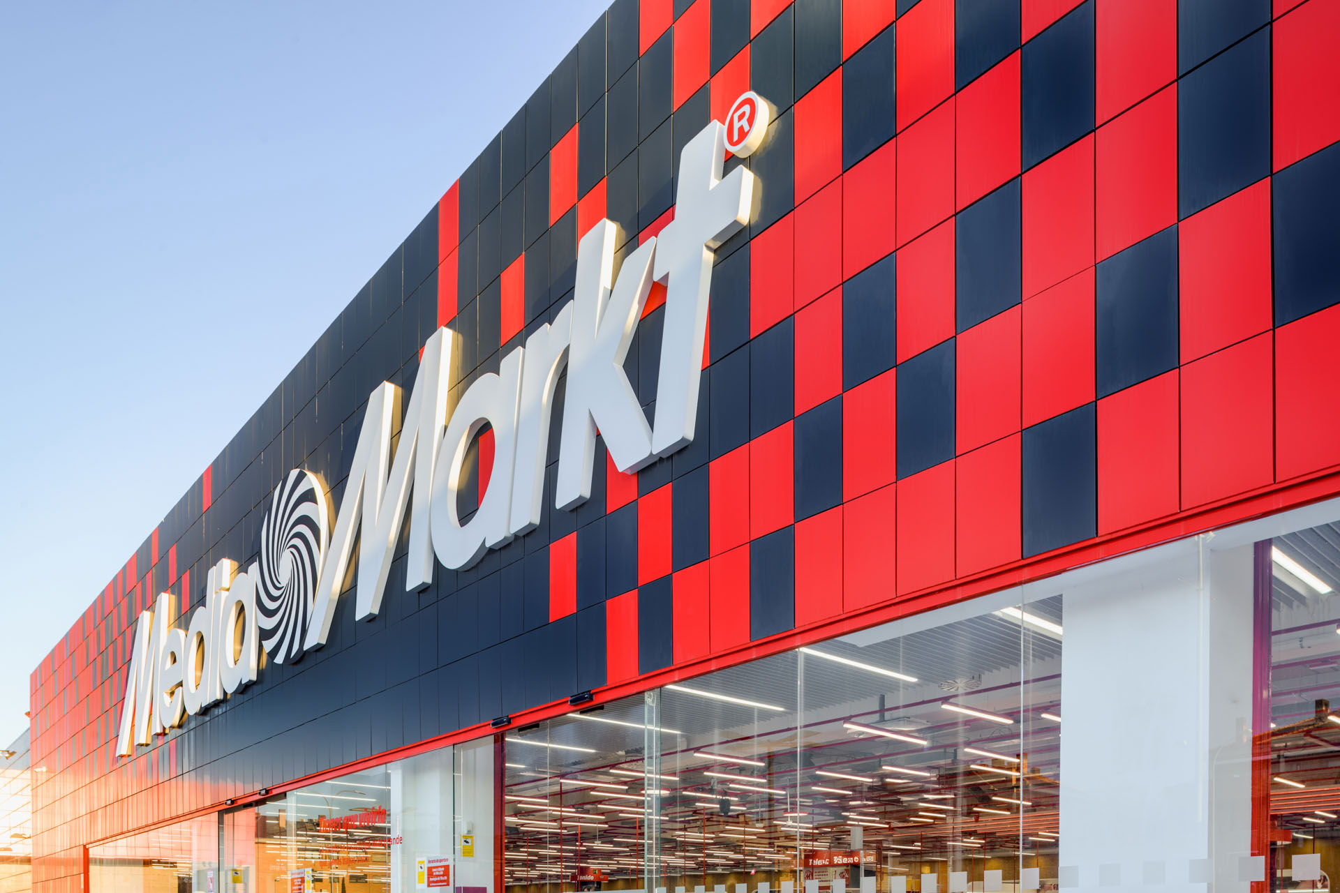 OBRA-STB-411-MEDIAMARKT