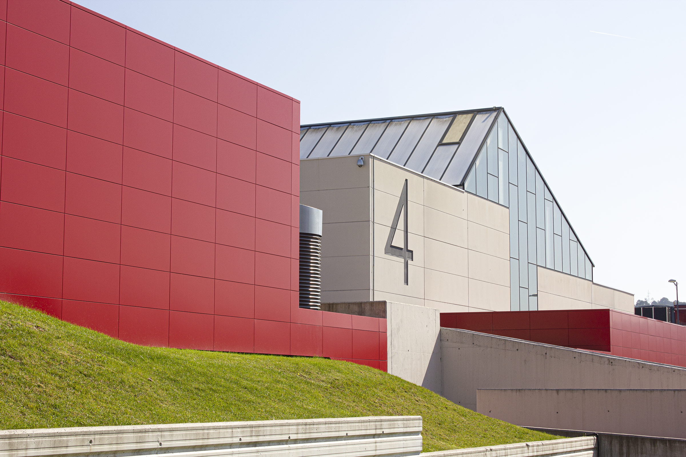 PORTO DO MOLLE BUSINESS CENTER STACBOND