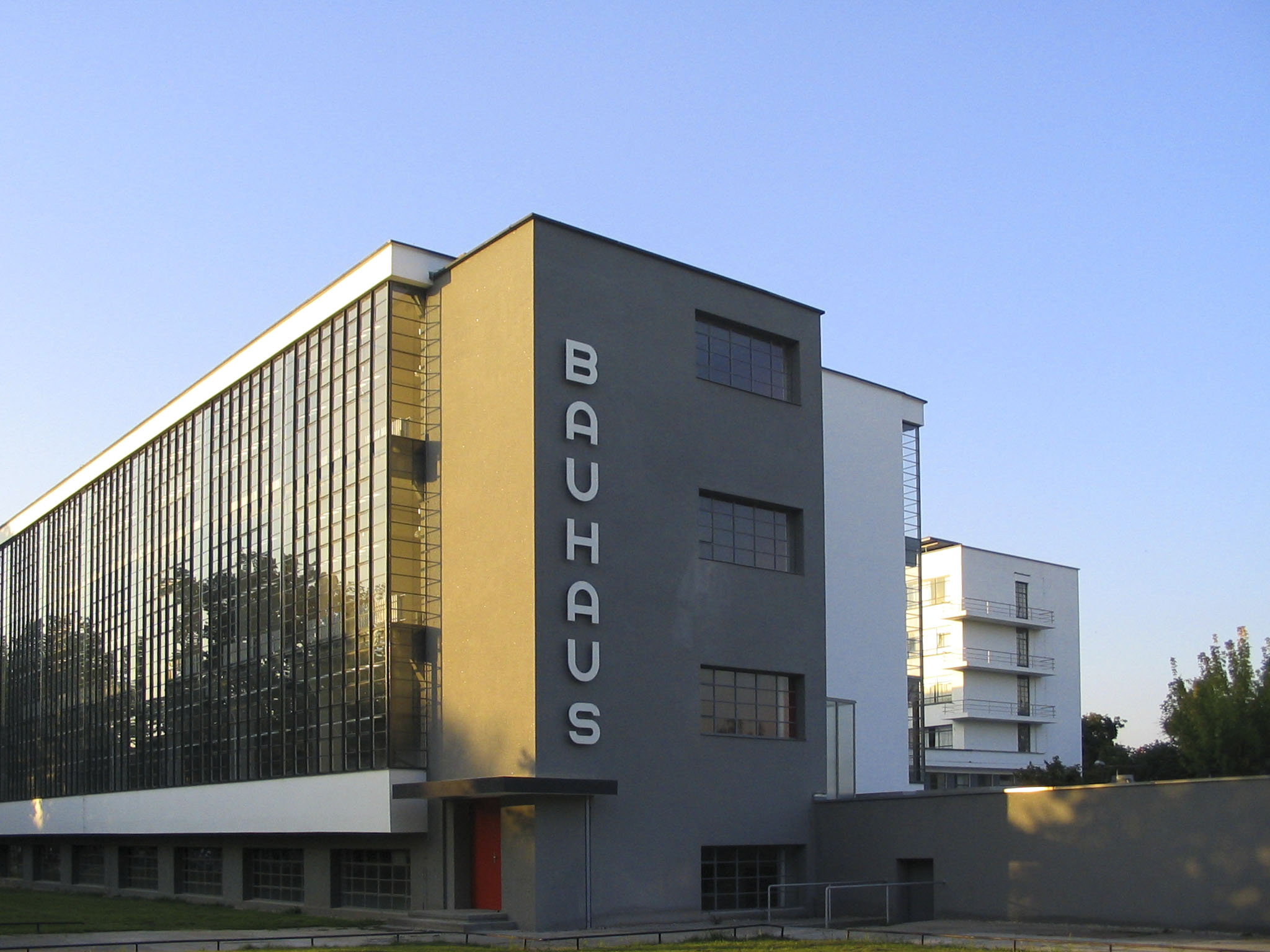 Edificio Bauhaus, estilos arquitectónicos