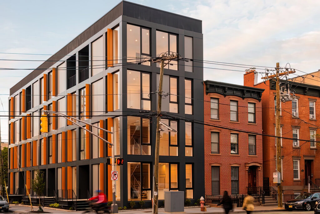 COLUMBUS MAXWELL STACBOND