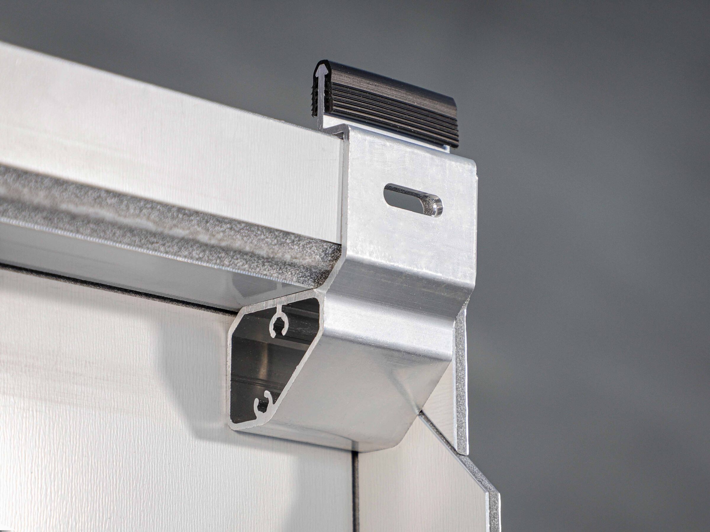 8-STB-T-SZ-PRO escuadras puntuales STACBOND Fachada ventilada