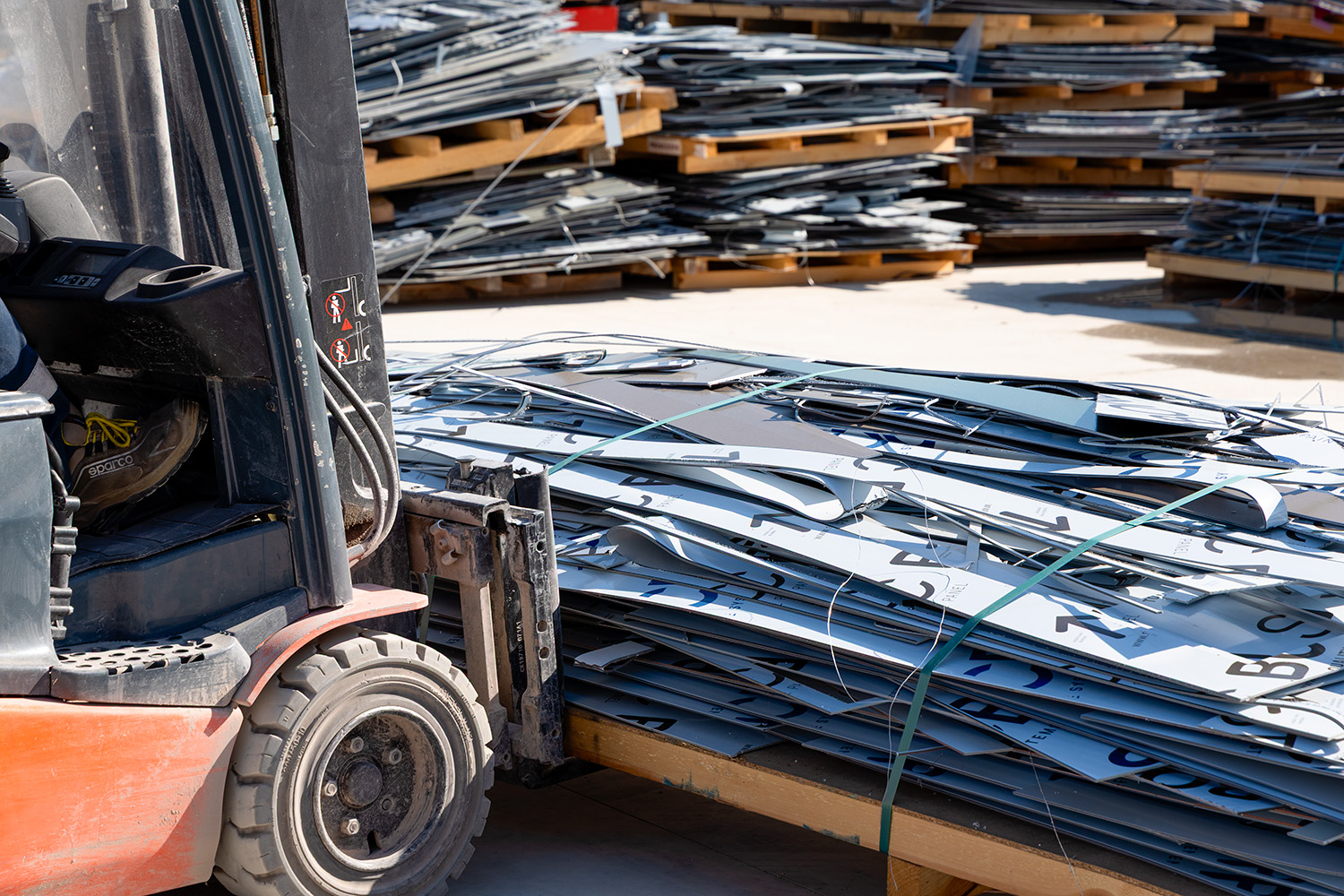 STACBOND_RECYCLING_CARRETILLA STACBOND Fachada ventilada