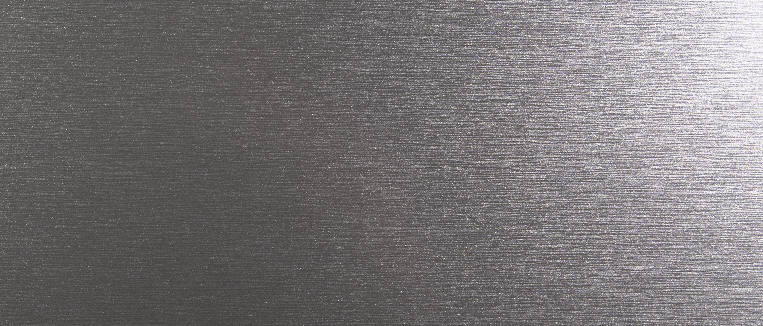 BANNER_STB-B08_Discovery-thin-brushed-metallic_2048X877px