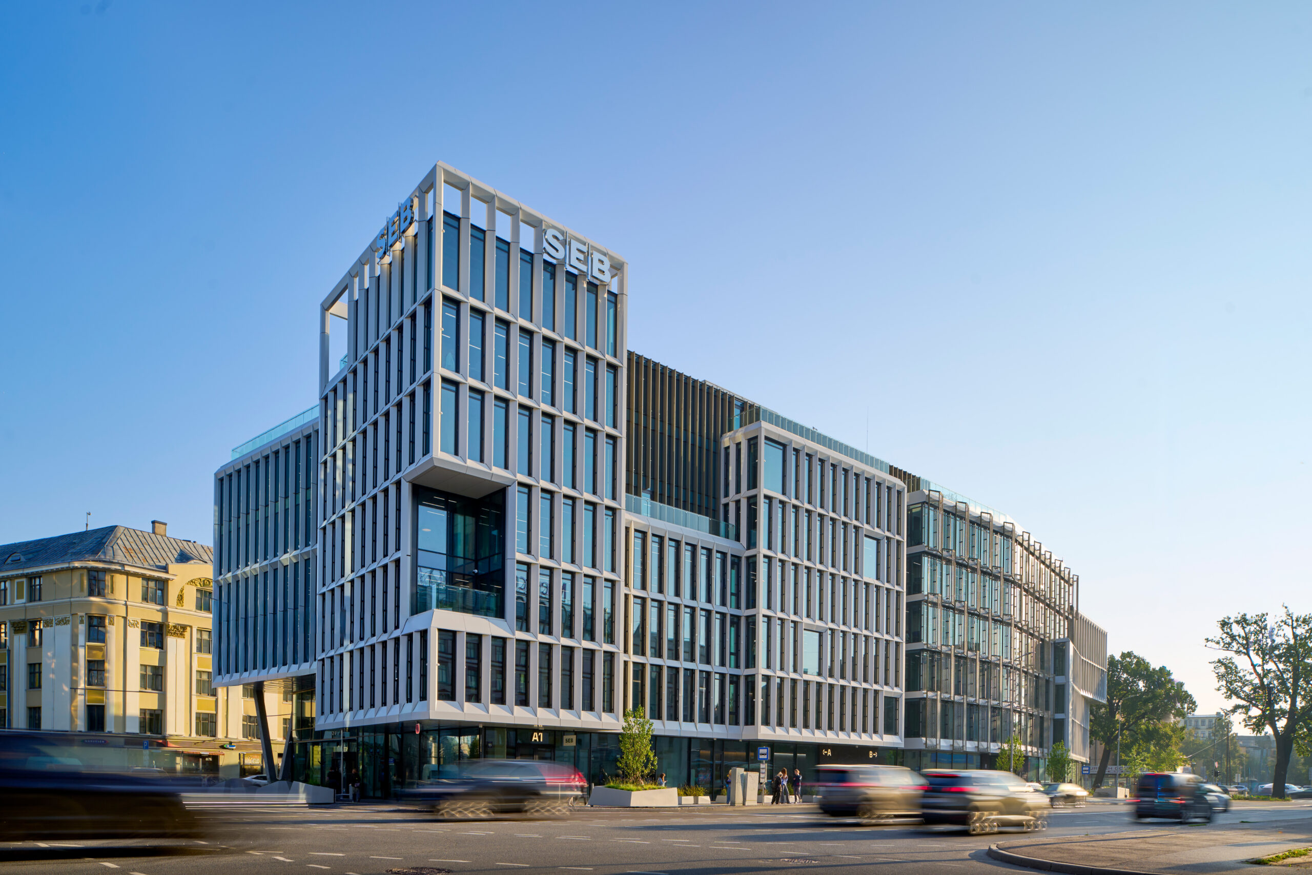 SATEKLES-BIZNESA-CENTRS-009_EDITED-scaled