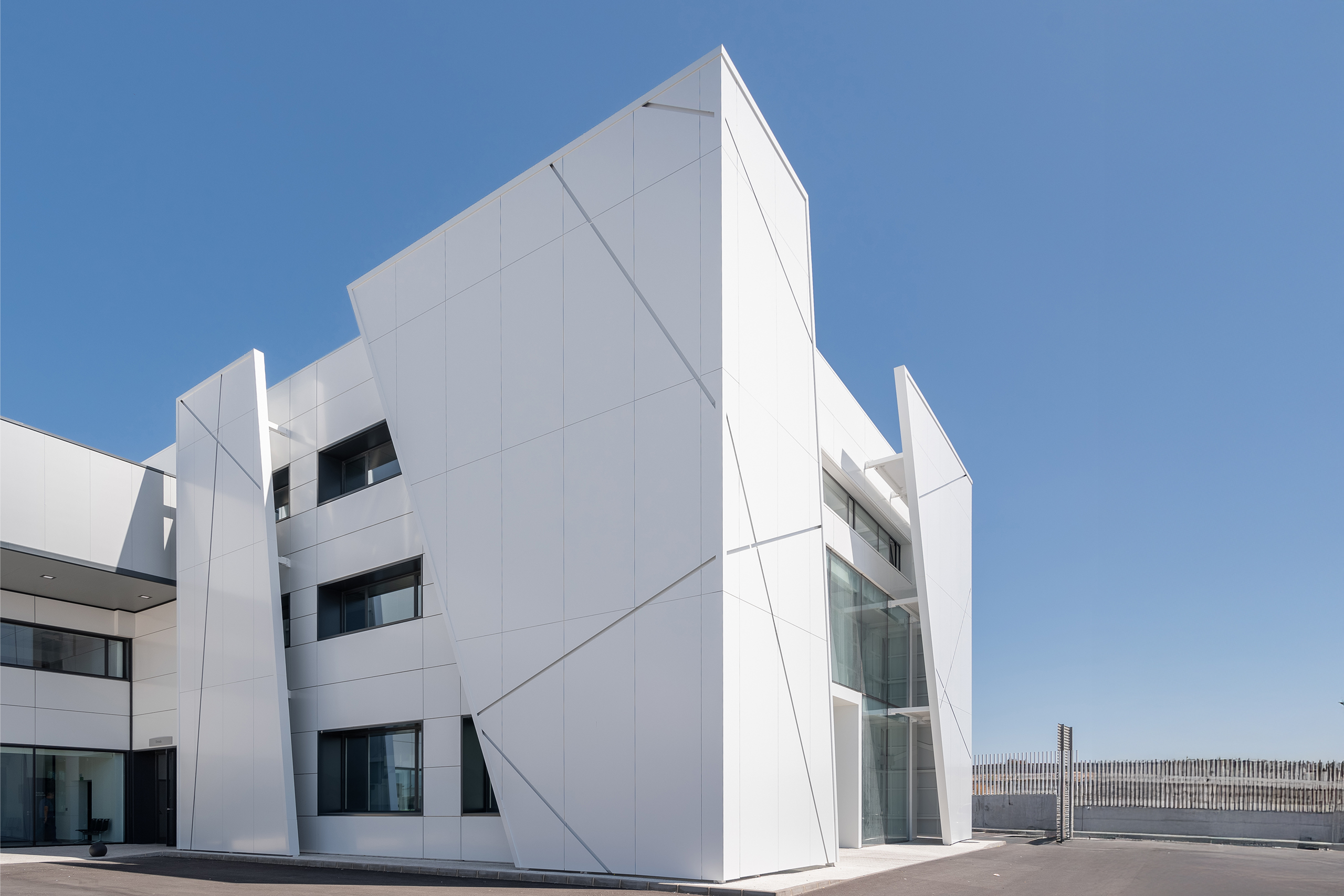 Concesionario_Volvo_4