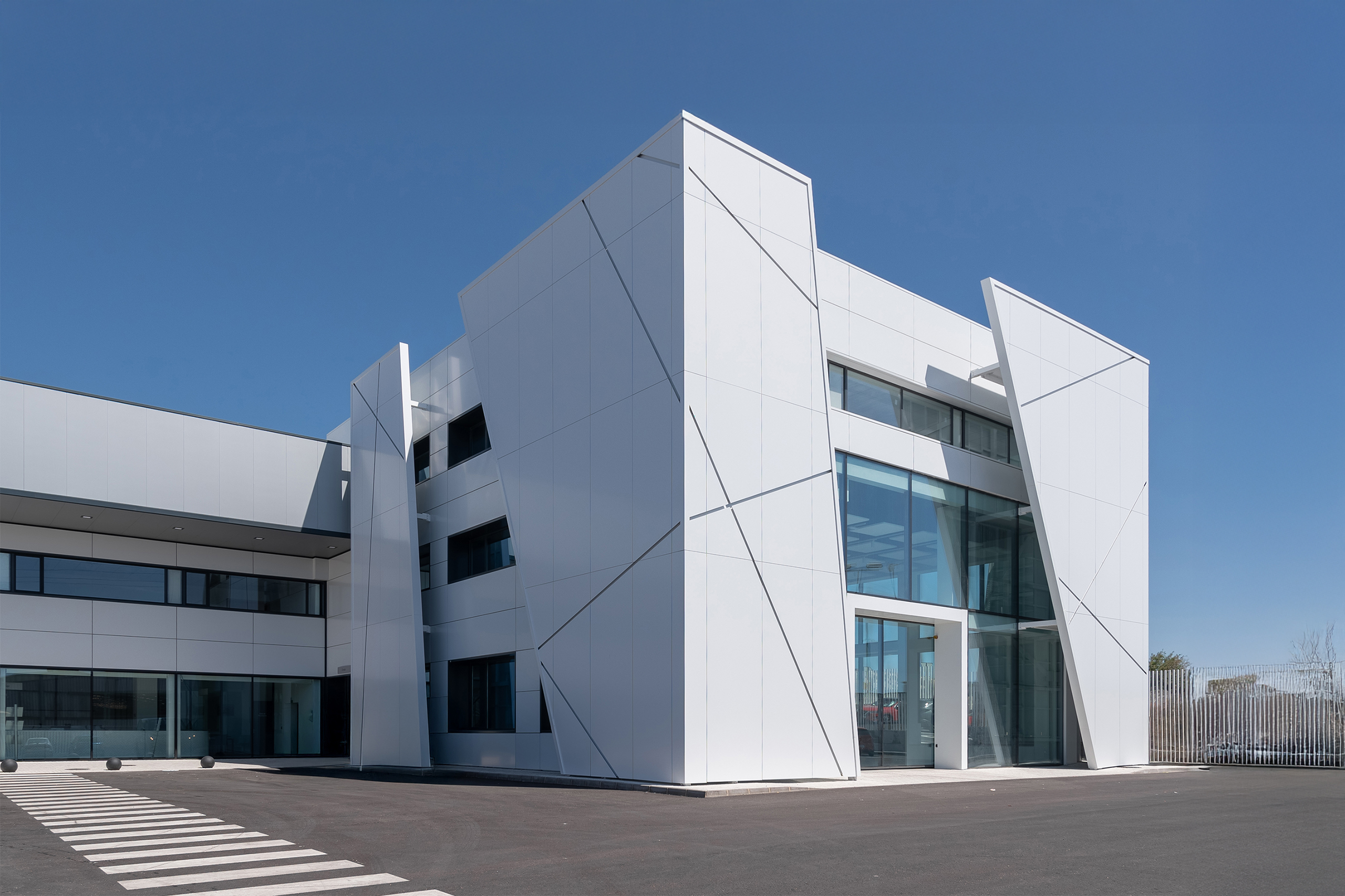 Concesionario_Volvo_Miniatura-1