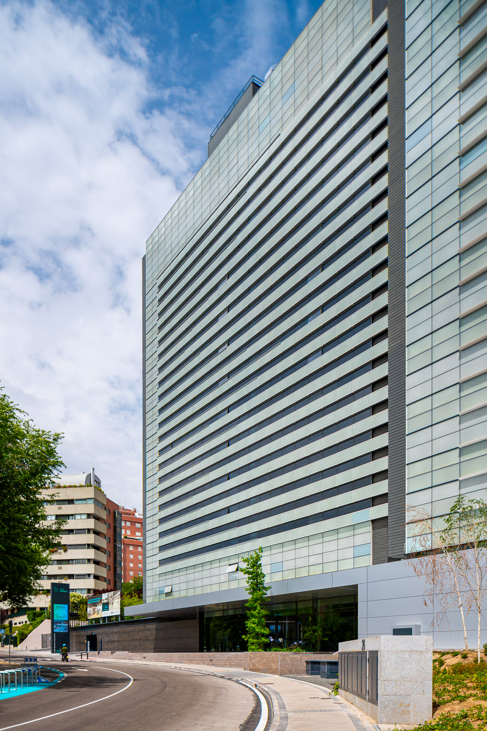 One_Agora_3