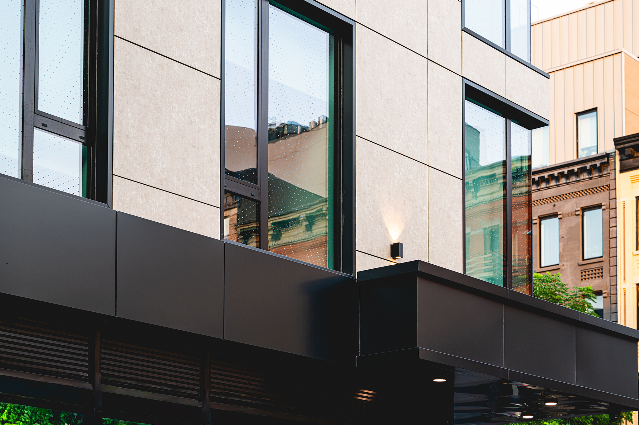 Combinación de Venetian Theater y Black Grey en The Franklin